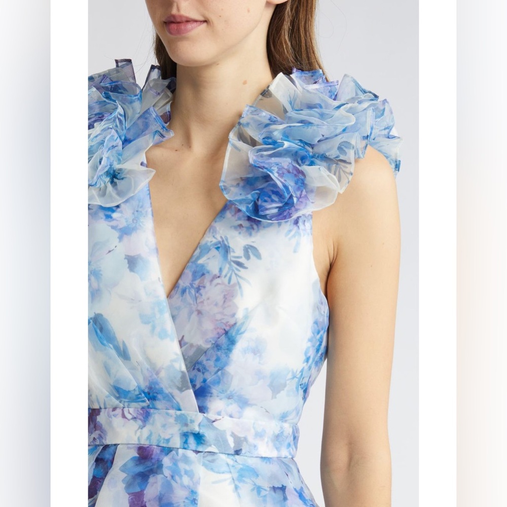 Julia Jordan Ruffle Floral Gown 🩵